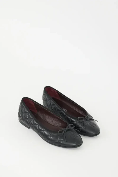 Chanel black quilted leather ballet flats