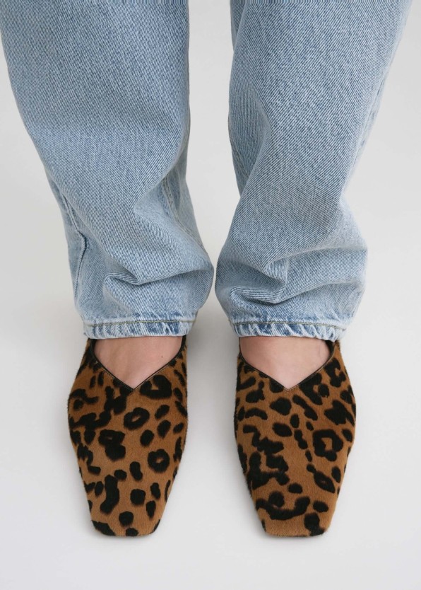 Toteme leopard print flat